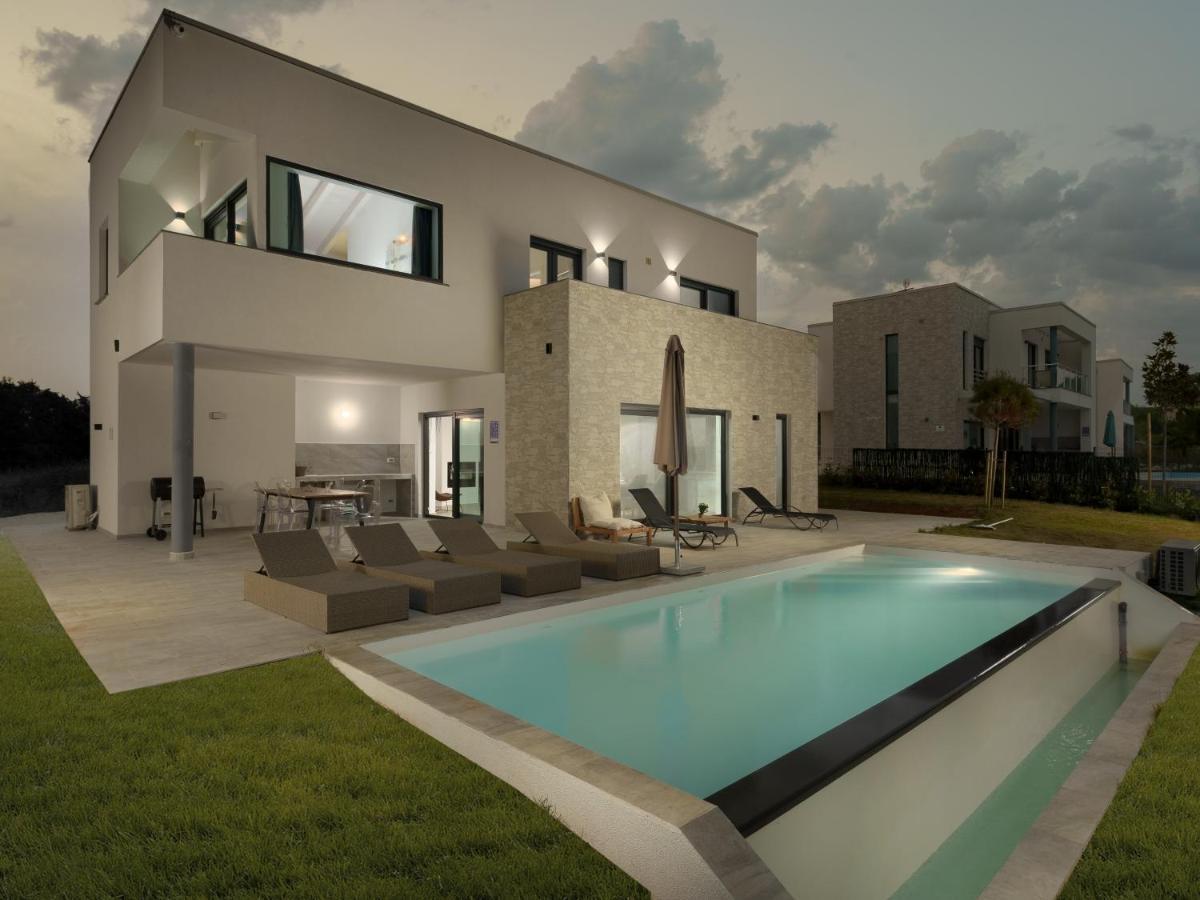 Sea View Villa Cala Royal Krnica Extérieur photo