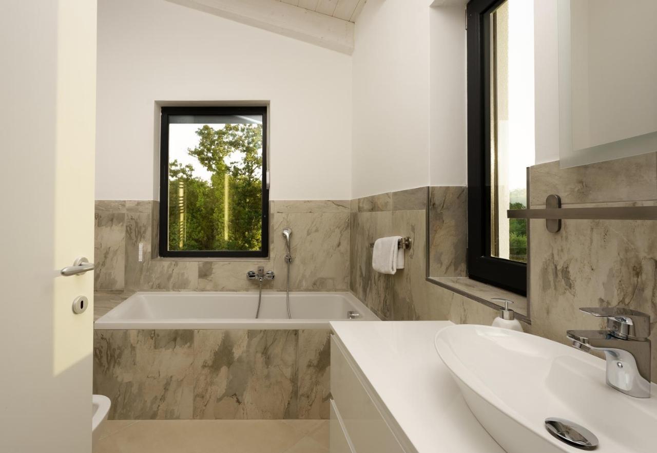 Sea View Villa Cala Royal Krnica Extérieur photo